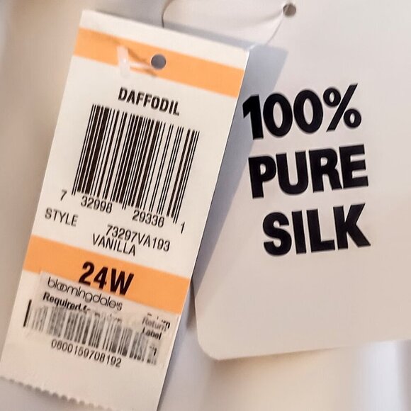 INC International Concepts Woman Cream Silk Blouse NWT - Picture 7 of 7